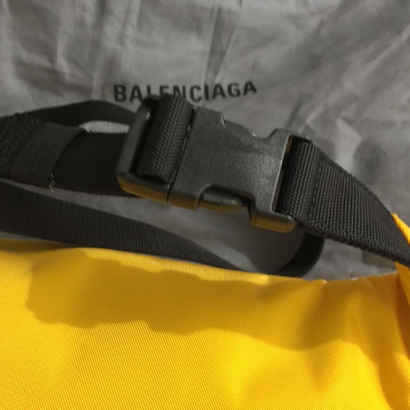 BALENCIAGA “Explorer” belt bag - Picture 9 of 10